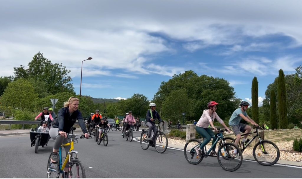 velo rond point